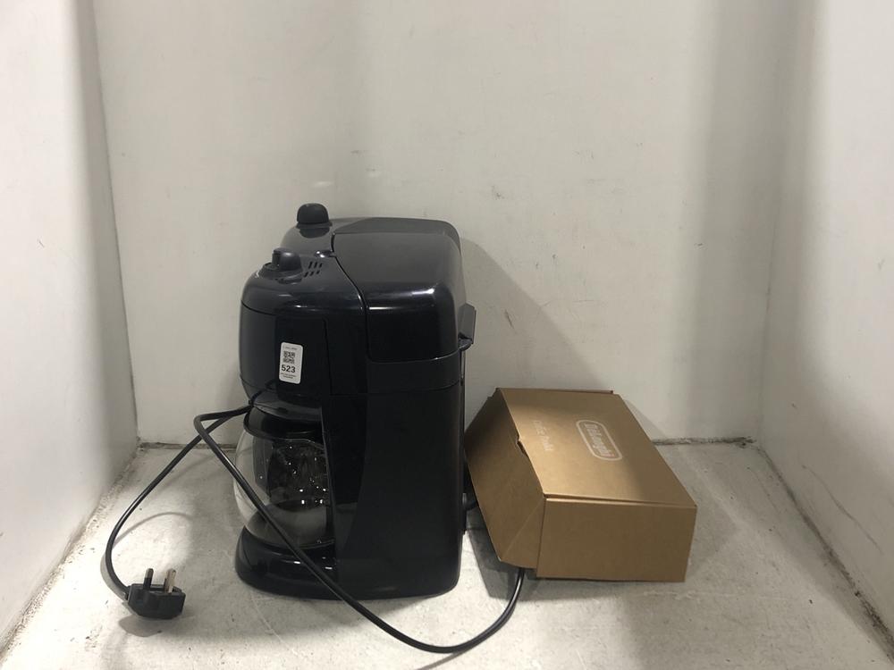 Lot 523  
            Chesterfield SR45 - Parcel Delivery Only 

                
DELONGHI ESPRESSO COFFEE MAKER BCO 260 TO INCLUDE DELONGHI COFFEE TOOL KIT (LOCAT...