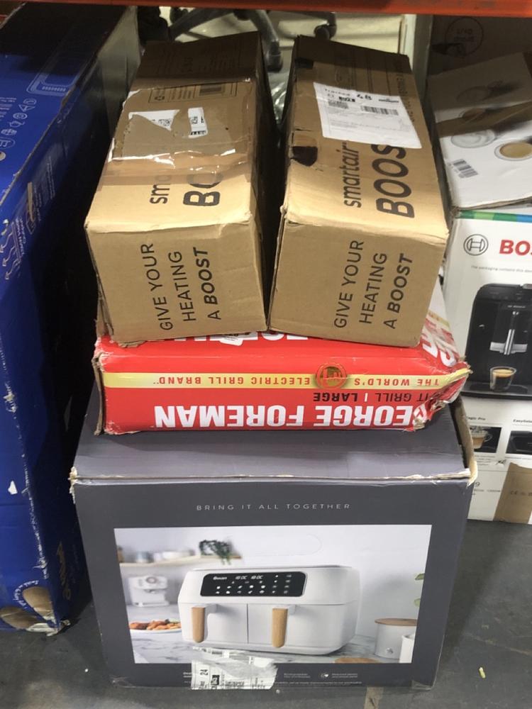 Lot 528  
            Chesterfield SR45 - Parcel Delivery Only 

                
GEORGE FOREMAN FAT GRILL LARGE TO INCLUDE SWAN 9L DUAL ZONE AIR FRYER (LOCATION: H9)