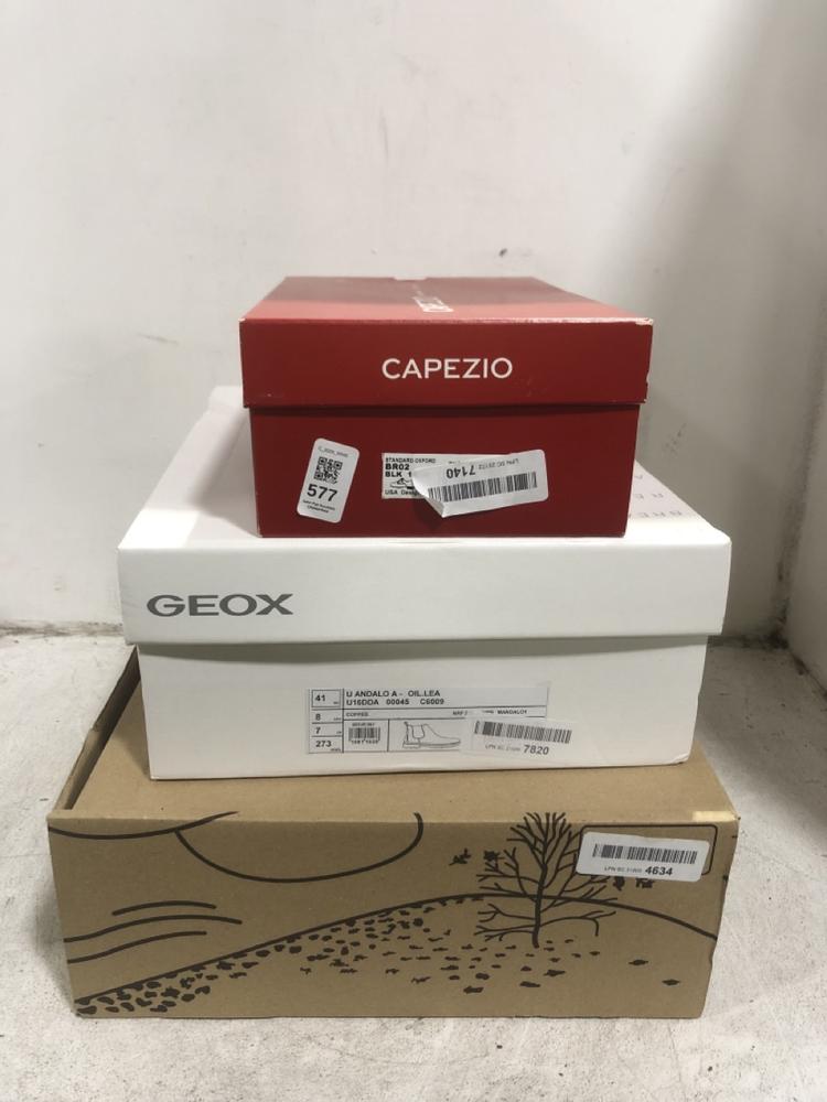 Lot 577  
            Chesterfield SR45 - Parcel Delivery Only 

                
3X ASSORTED BRANDED SHOES TO INCLUDE CAPEZIO STANDARD OXFORD BR02 BLK UK SIZE 10M...