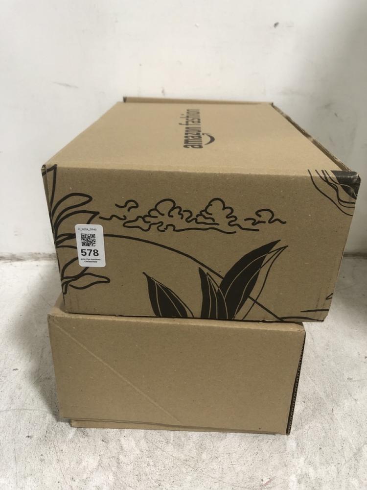 Lot 578  
            Chesterfield SR45 - Parcel Delivery Only 

                
CLARKS WHIDDON PLAIN DARK TAN LEATHER UK 8 TO INCLUDE RYKA VIVID RZX UK SIZE 5 (L...