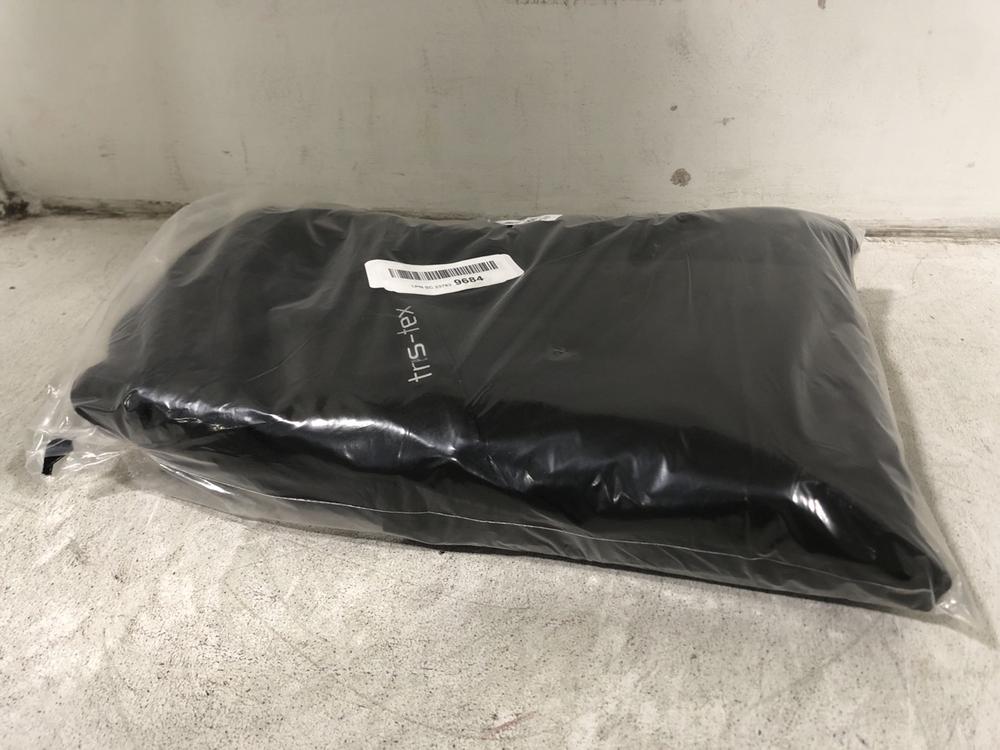 Lot 604  
            Chesterfield SR45 - Parcel Delivery Only 

                
TRESPASS BLACK WATERPROOF TROUSERS UK 12 (LOCATION: I2)