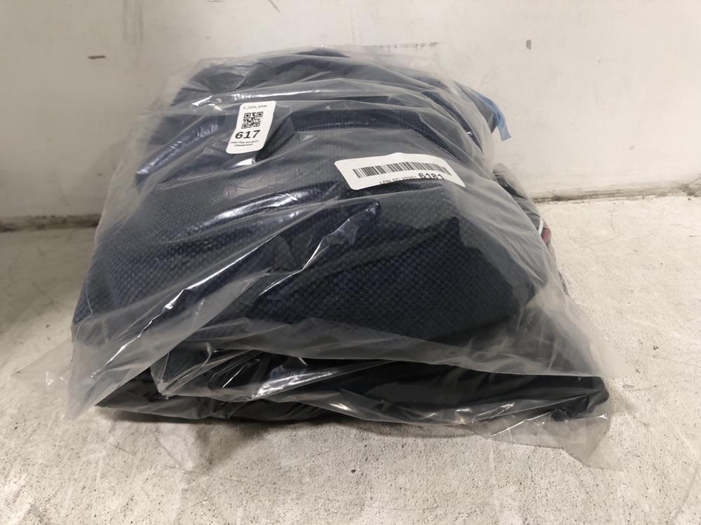 Lot 617  
            Chesterfield SR45 - Parcel Delivery Only 

                
3X ASSORTED BRANDED CLOTHING TO INCLUDE TOMMY HILFIGER 1985 RWB TIP SLIM POLO DRS...