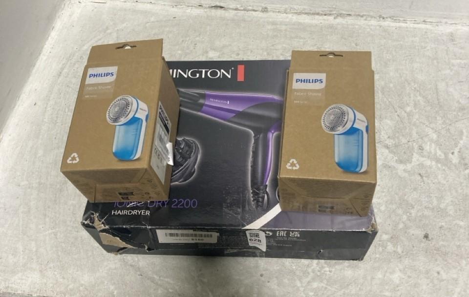 Lot 628  
            Chesterfield SR45 - Parcel Delivery Only 

                
3X ASSORTED ITEMS TO INCLUDE PHILIPS FABRIC SHAVER 200 SERIES (LOCATION: I3)