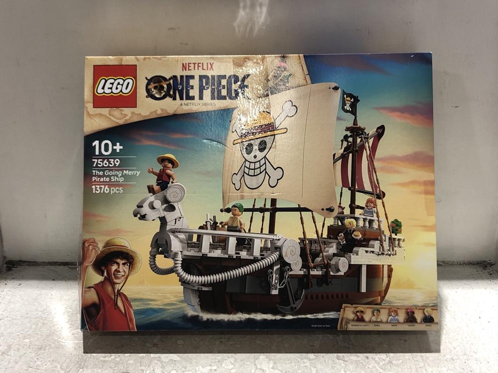 Lot 64  
            Chesterfield SR45 - Parcel Delivery Only 

                
LEGO ONE PIECE THE GOING MERRY PIRATE SHIP 75639 ORIGINAL RRP £120 (LOCATION: L16)