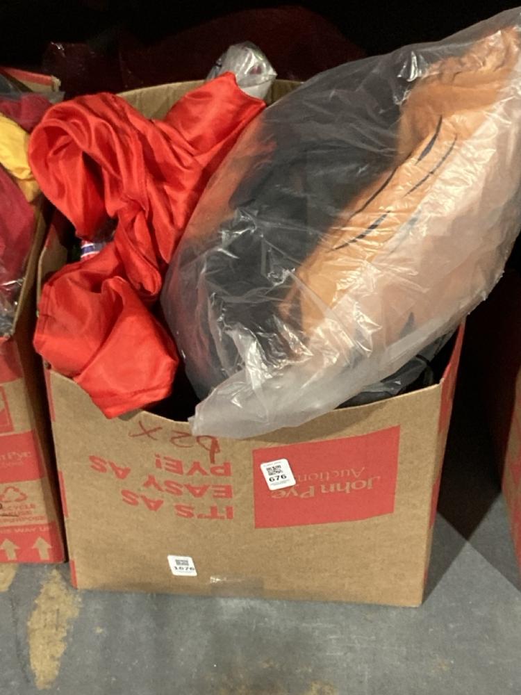 Lot 676  
            Chesterfield SR45 - Parcel Delivery Only 

                
BOX OF ASSORTED FANCY DRESS TO INCLUDE KING CHILDS COSTUME AGES 4-6 YEARS (LOCATI...