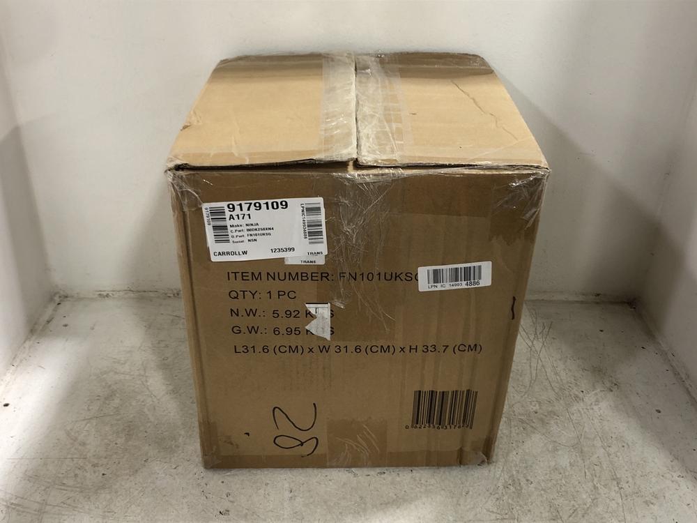 Lot 67  
            Chesterfield SR45 - Parcel Delivery Only 

                
NINJA CRISPI PORTABLE GLASS AIR FRYER ORIGINAL RRP £150 (LOCATION: G1)