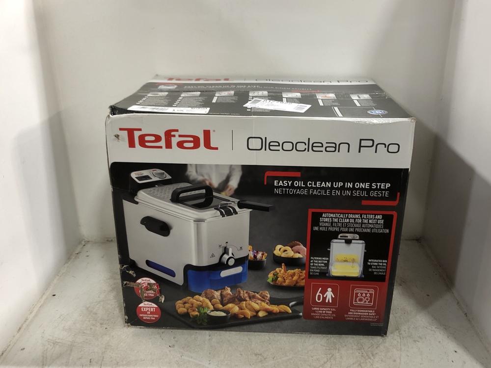 Lot 75  
            Chesterfield SR45 - Parcel Delivery Only 

                
TEFAL OLEOCLEAN PRO EASY OIL CLEAN UP IN ONE STEP FRYER (LOCATION: G1)