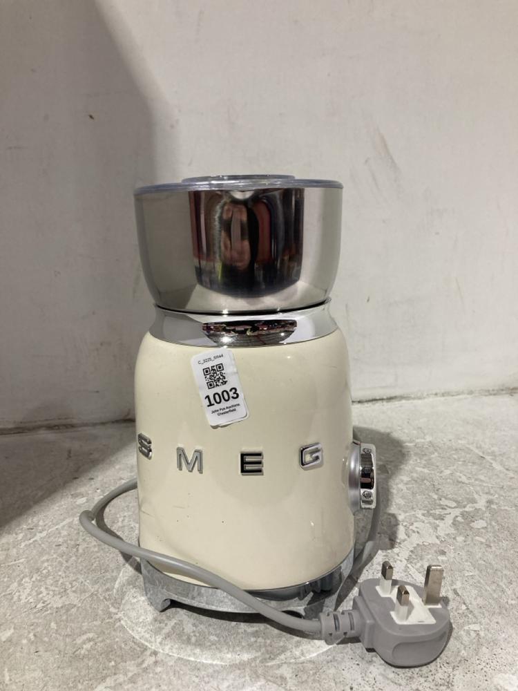Lot 1003  
            Chesterfield SR44 - Parcel Delivery Only 

                
SMEG MF11 MILK FROTHER IN WHITE - ORIGINAL RRP £179 (LOCATION: J3)