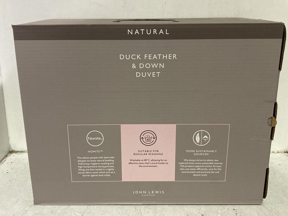 Lot 1012  
            Chesterfield SR44 - Parcel Delivery Only 

                
JOHN LEWIS NATURAL DUCK FEATHER & DOWN KING SIZE DUVET - 4.5 TOG (LOCATION: J4)