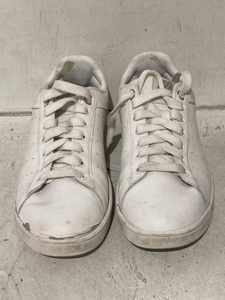 Lot 1020  
            Chesterfield SR44 - Parcel Delivery Only 

                
K.SWISS MENS CLEAN COURT LOW WHITE/GREY TRAINERS UK SIZE 8 (LOCATION: J4) - Image 2