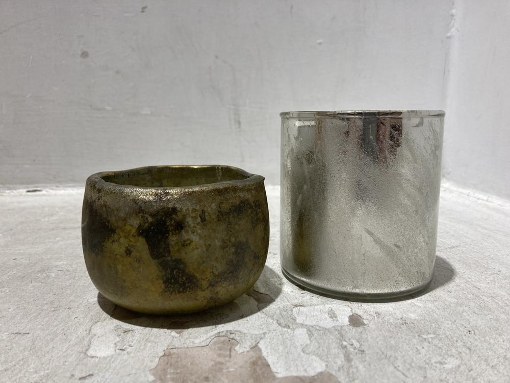 Lot 102  
            Chesterfield SR44 - Parcel Delivery Only 

                
9 X ASSORTED NKUKU ITEMS TO INCLUDE KUNJARI TEALIGHT HOLDERS IN RUSTIC GOLD (LOCA... - Image 2