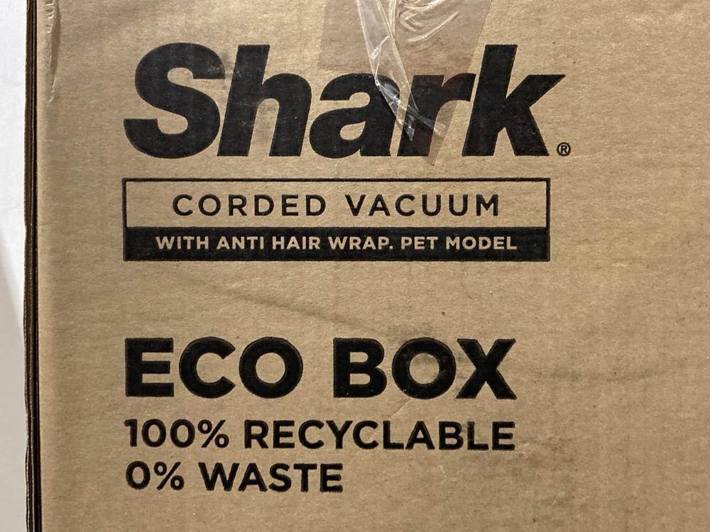 Lot 184  
            Chesterfield SR44 - Parcel Delivery Only 

                
SHARK CORDED ANTI HAIR WRAP VACUUM PET MODELL - ORIGINAL RRP £169 (LOCATION: L14) - Image 4