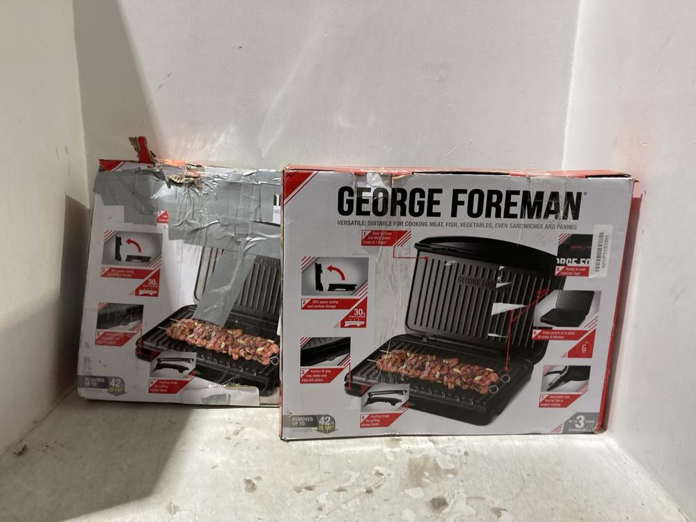 Lot 185  
            Chesterfield SR44 - Parcel Delivery Only 

                
2 X GEORGE FOREMAN FIT GRILLS - TOTAL LOT ORIGINAL RRP £158 (LOCATION: L14)