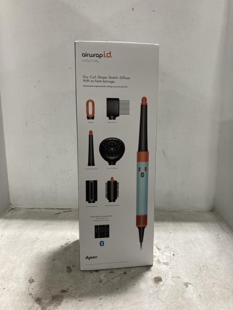 Lot 200  
            Chesterfield SR44 - Parcel Delivery Only 

                
DYSON AIRWRAP I.D. (LOCATION: G1)