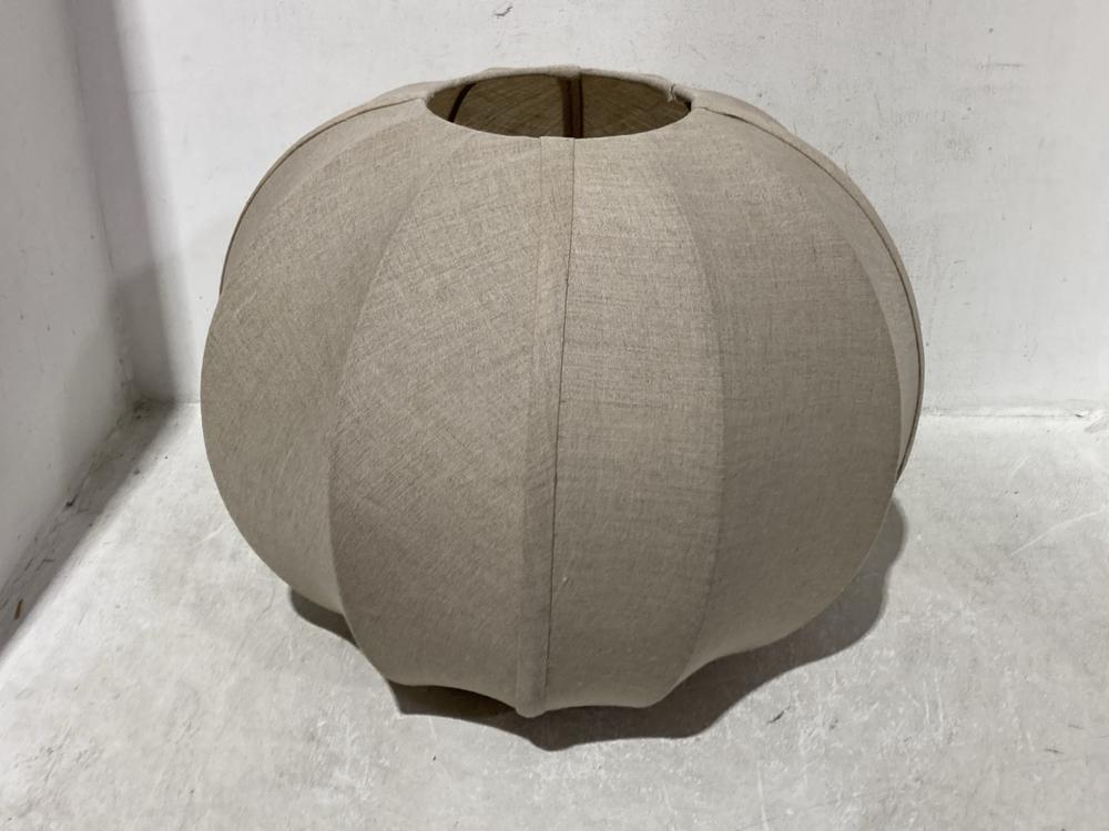 Lot 22  
            Chesterfield SR44 - Parcel Delivery Only 

                
NKUKU ORISA LINEN LAMPSHADE - OFF WHITE - ITEM NO. OL1501 - ORIGINAL RRP £135 (LO...