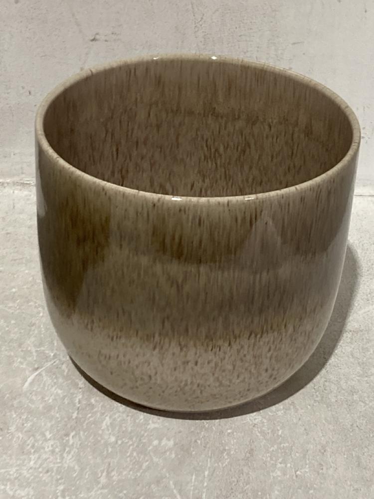 Lot 24  
            Chesterfield SR44 - Parcel Delivery Only 

                
5 X ASSORTED NKUKU ITEMS TO INCLUDE NKUKU MBATA BRASS CANDLESTICK - ANTIQUE BRASS...