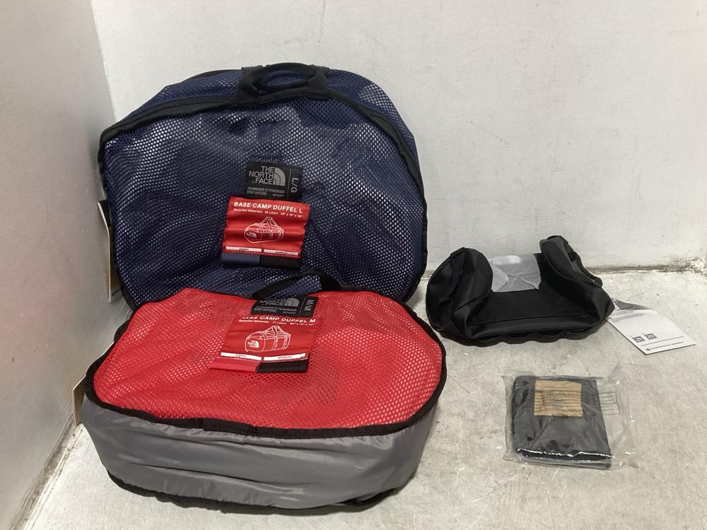 Lot 257  
            Chesterfield SR44 - Parcel Delivery Only 

                
3 X ASSORTED BAGS TO INCLUDE THE NORTH FACE BASE CAMP DUFFEL M 71L (LOCATION: G2)