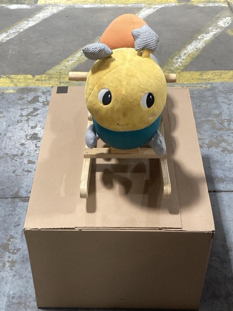 Lot 258  
            Chesterfield SR44 - Parcel Delivery Only 

                
LITTLE TIKES PONY ROCKER TOY TO INCLUDE CATERPILLAR ROCKER TOY (LOCATION: G2)