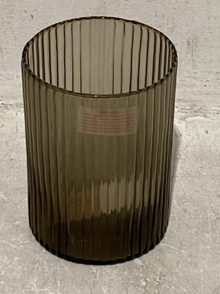 Lot 28  
            Chesterfield SR44 - Parcel Delivery Only 

                
8 X ASSORTED NKUKU ITEMS TO INCLUDE WOVEN PLACEMATS (LOCATION: L6)