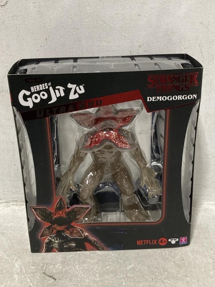 Lot 302  
            Chesterfield SR44 - Parcel Delivery Only 

                
BOX OF ASSORTED KIDS TOYS TO INCLUDE PLAY-DOH BLOCKS (LOCATION: G3)