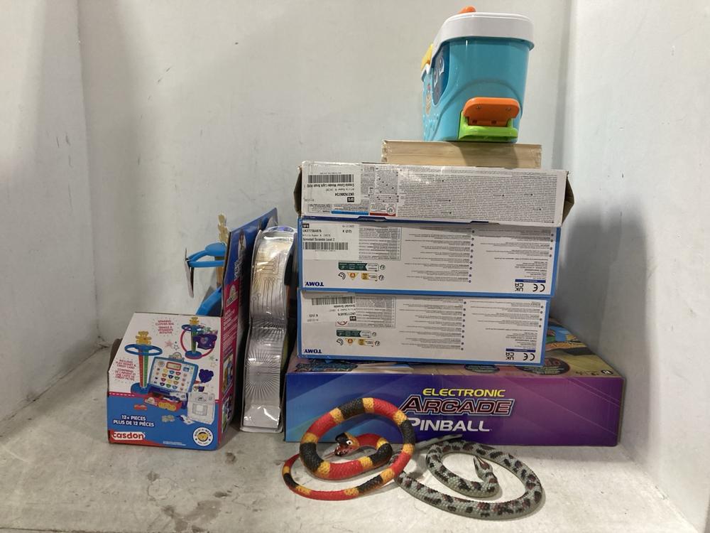 Lot 338  
            Chesterfield SR44 - Parcel Delivery Only 

                
10 X ASSORTED KIDS ITEMS TO INCLUDE RUBBER SNAKE IN GREY (LOCATION: G5)