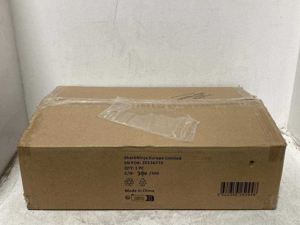 Lot 349  
            Chesterfield SR44 - Parcel Delivery Only 

                
NINJA ZEROSTICK 2 PIECE PAN SET (LOCATION: G6)