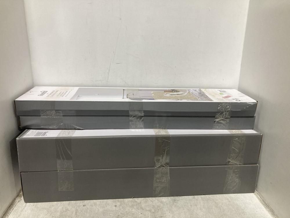 Lot 359  
            Chesterfield SR44 - Parcel Delivery Only 

                
4 X ASSORTED DUNELM ITEMS TO INCLUDE EXTENDABLE CLOTHES RAIL (LOCATION: G6)