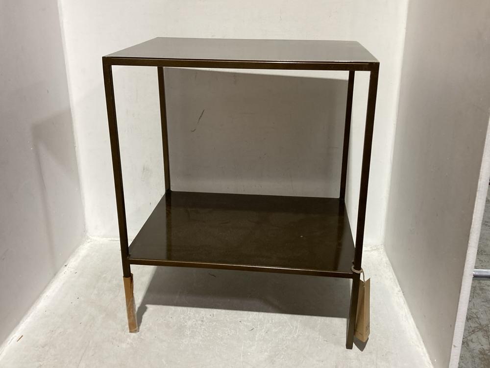 Lot 35  
            Chesterfield SR44 - Parcel Delivery Only 

                
NKUKU MAHI SIDE TABLE - ANTIQUE BRASS - 55 X 46 X 36 CM - ITEM NO. MS4501 - ORIGI...