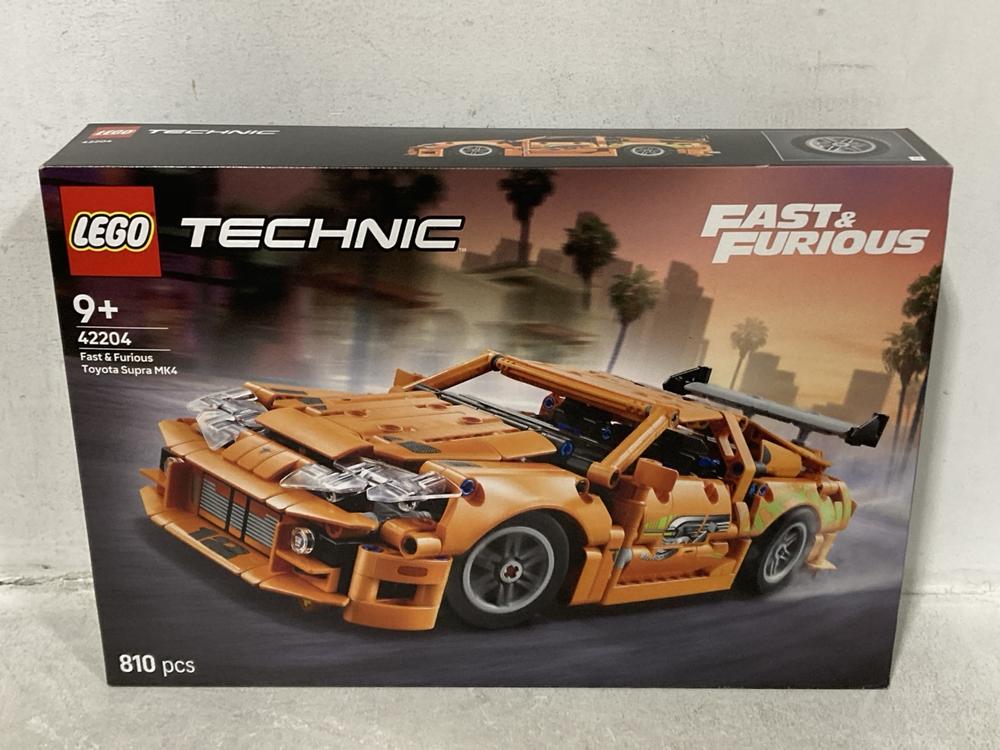 Lot 372  
            Chesterfield SR44 - Parcel Delivery Only 

                
LEGO FAST AND FURIOUS TOKYO SUPRA TO INCLUDE LEGO CREATOR 3 IN 1 (LOCATION: G7)