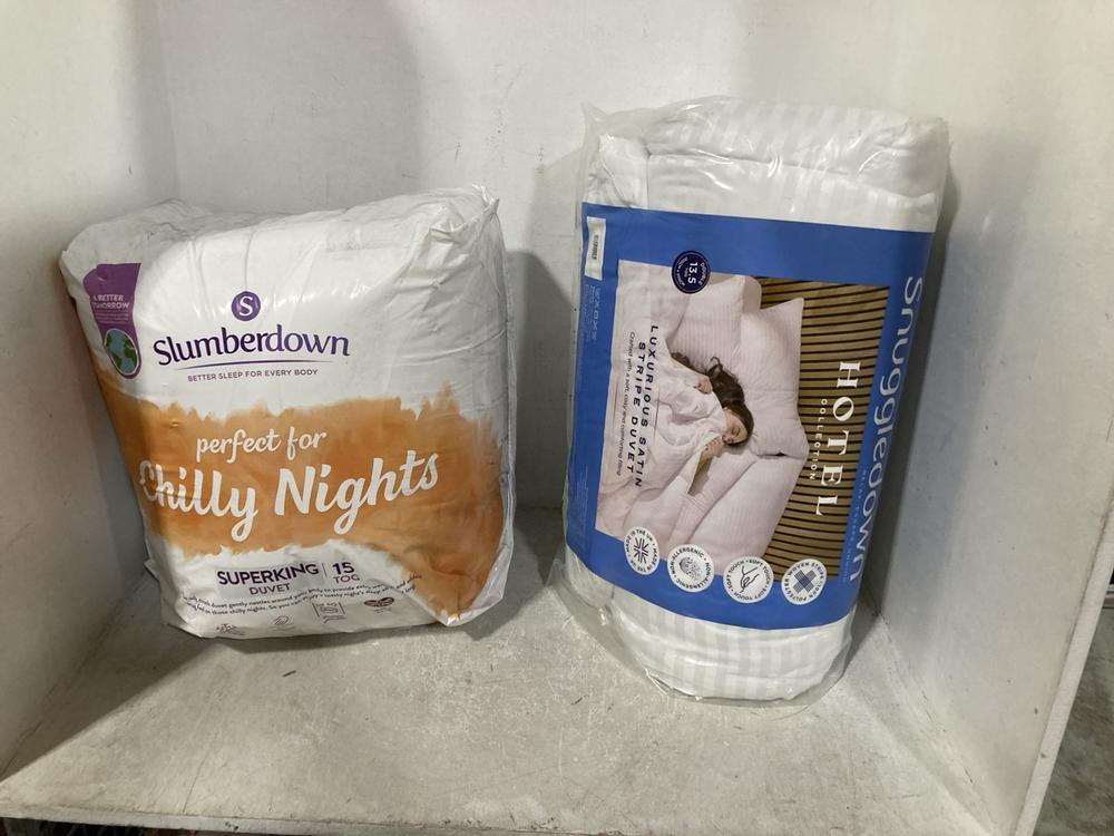 Lot 392  
            Chesterfield SR44 - Parcel Delivery Only 

                
5 X ASSORTED BEDDING ITEMS TO INCLUDE SLUMBERDOWN ANTI ALLERGY SINGLE DUVET 7.5 T...