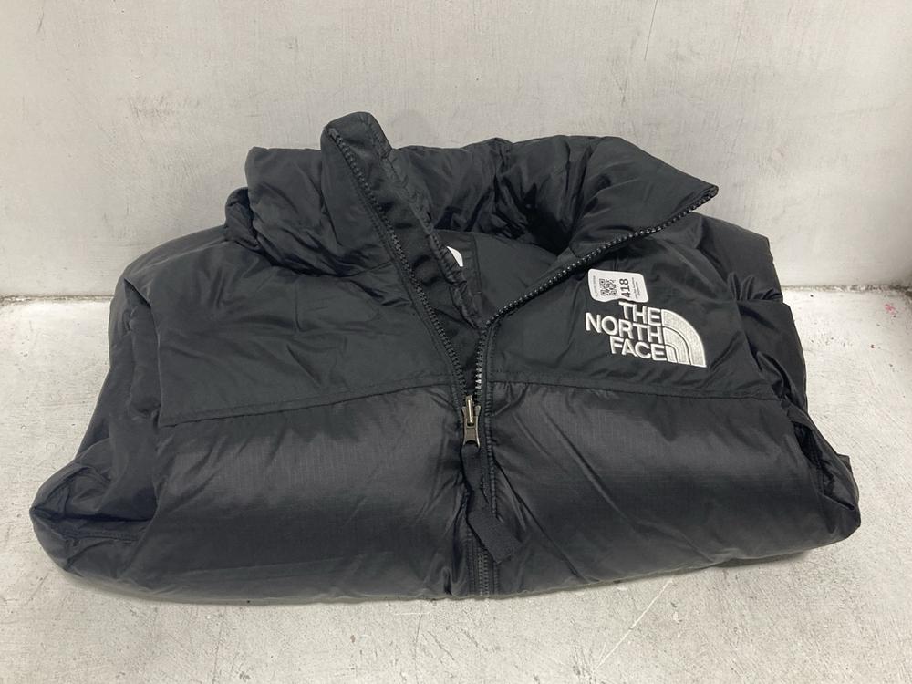 Lot 418  
            Chesterfield SR44 - Parcel Delivery Only 

                
THE NORTH FACE MENS PUFFER COAT IN BLACK SIZE S (LOCATION: G8)