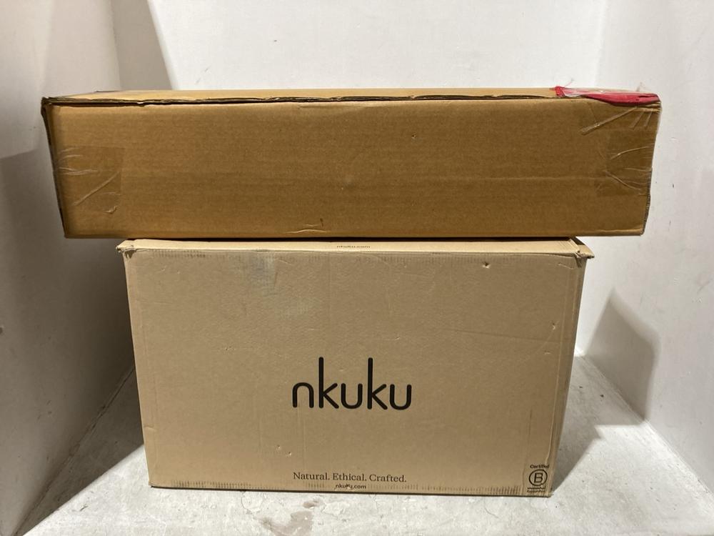 Lot 41  
            Chesterfield SR44 - Parcel Delivery Only 

                
2 X NKUKU ITEMS TO INCLUDE RAMA IRON HOOK 5 (LOCATION: L7)