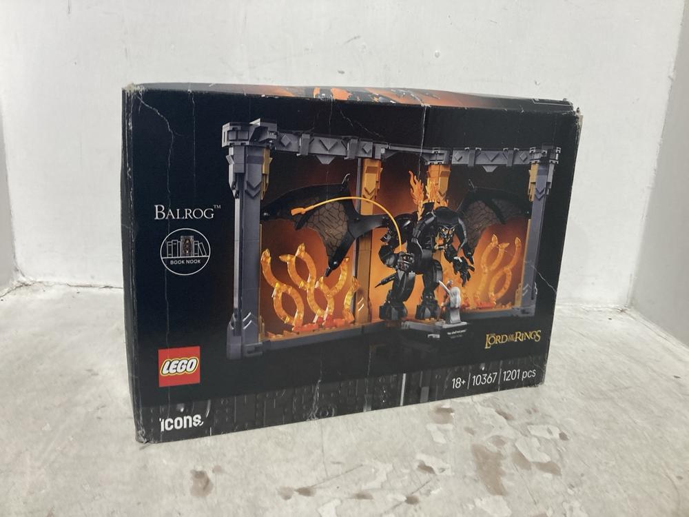 Lot 444  
            Chesterfield SR44 - Parcel Delivery Only 

                
LEGO LORD OF THE RINGS BALROG 10367 (LOCATION: H1)