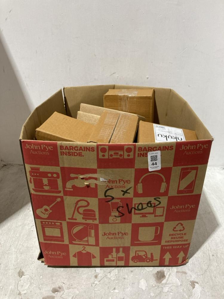 Lot 44  
            Chesterfield SR44 - Parcel Delivery Only 

                
BOX OF ASSORTED NKUKU ITEMS TO INCLUDE RUSTIC DINNER CANDLES (LOCATION: L7)
