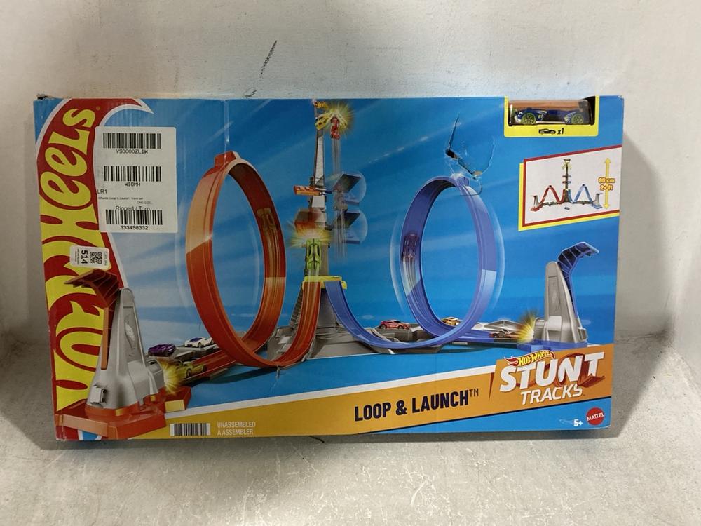 Lot 514  
            Chesterfield SR44 - Parcel Delivery Only 

                
5 X ASSORTED KIDS TOYS TO INCLUDE MINECRAFT MOVIE OVERWORLD BATTLE PACK (LOCATION...