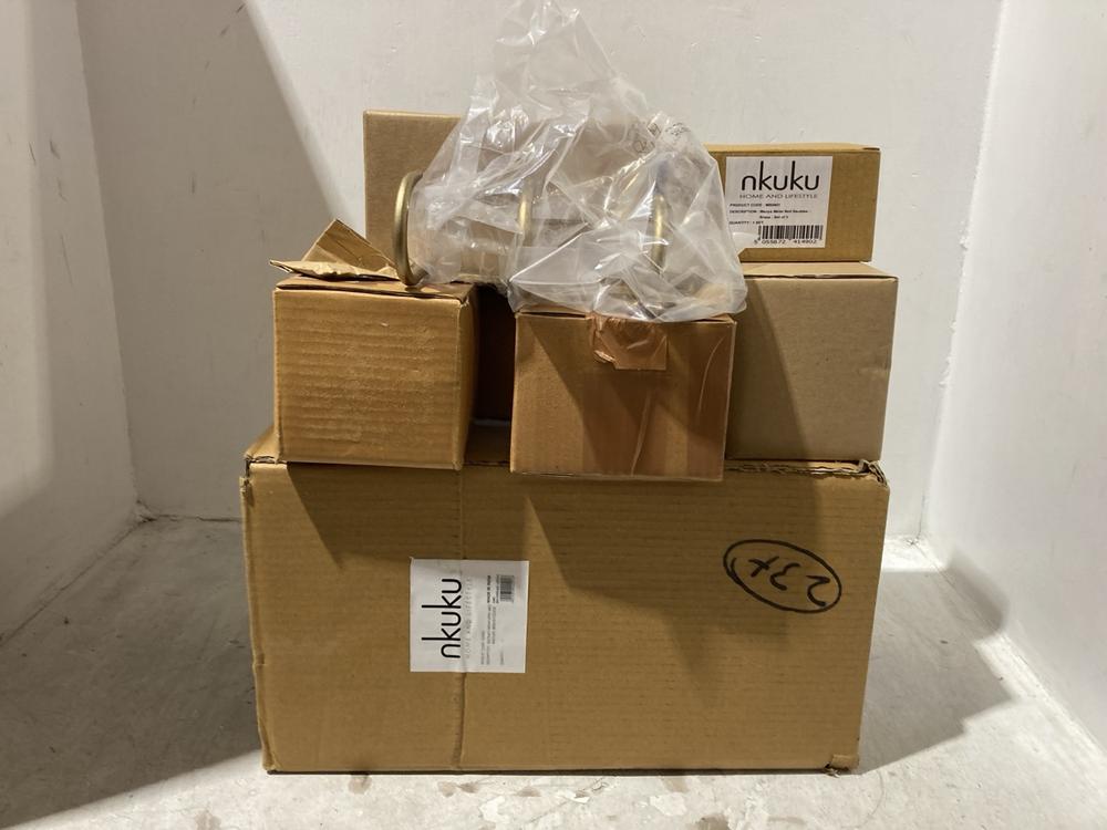 Lot 55  
            Chesterfield SR44 - Parcel Delivery Only 

                
QTY OF ASSORTED NKUKU ITEMS TO INCLUDE YALA TUMBLER (LOCATION: L7)