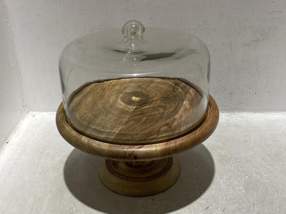 Lot 70  
            Chesterfield SR44 - Parcel Delivery Only 

                
NKUKU RECYCLED GLASS DOME CAKE STAND - MANGO WOOD & GLASS - 35 X 35.5CM (DIA) - I...