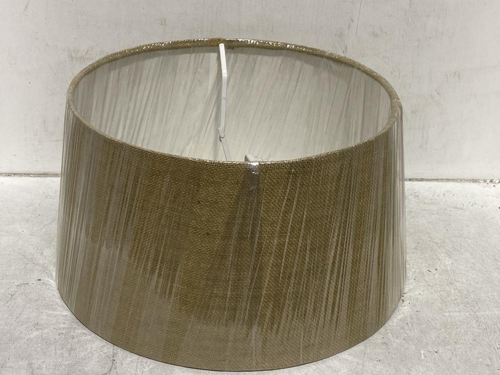 Lot 75  
            Chesterfield SR44 - Parcel Delivery Only 

                
5 X NKUKU KOTTA STOCKING STAR HOLDER - ANTIQUE BRASS (LOCATION: L9)