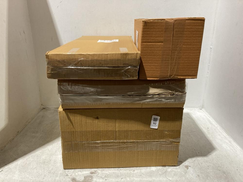 Lot 92  
            Chesterfield SR44 - Parcel Delivery Only 

                
4 X ASSORTED NKUKU ITEMS TO INCLUDE NKUKU SAN STEM FOLIAGE - ANTIQUE BRASS - ONE ...