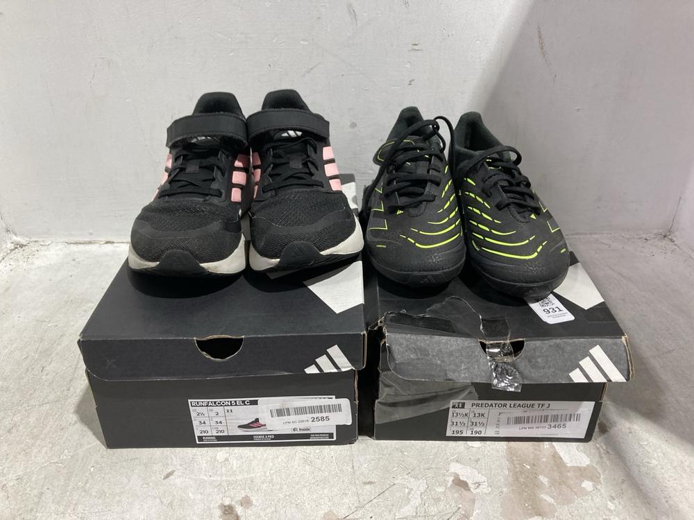 Lot 931  
            Chesterfield SR44 - Parcel Delivery Only 

                
ADIDAS PREDATOR LEAGUE TF J KIDS FOOTBALL BOOTS IN BLACK / GREEN TO INCLUDE ADIDA...