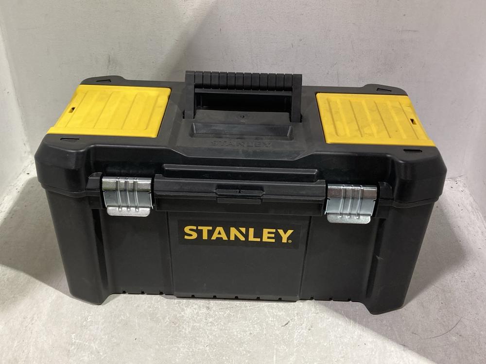 Lot 934  
            Chesterfield SR44 - Parcel Delivery Only 

                
IGLOO 45L LAGUANA-48 COOLER BOX TO INCLUDE STANLEY TOOL BOX (LOCATION: J1)