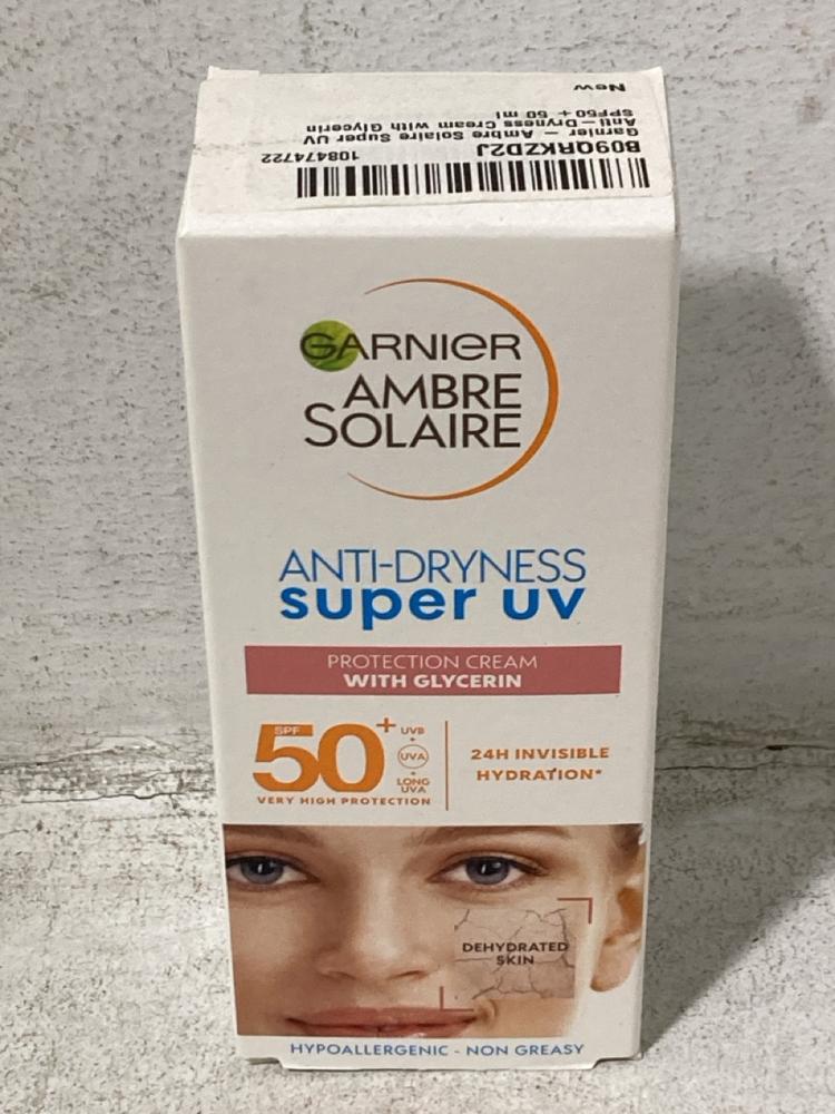 Lot 938  
            Chesterfield SR44 - Parcel Delivery Only 

                
BOX OF 13 X GARNIER AMBRE SOLAIRE ANTI DRYNESS SUPER UV PROTECTION CREAM 50ML (LO... - Image 2