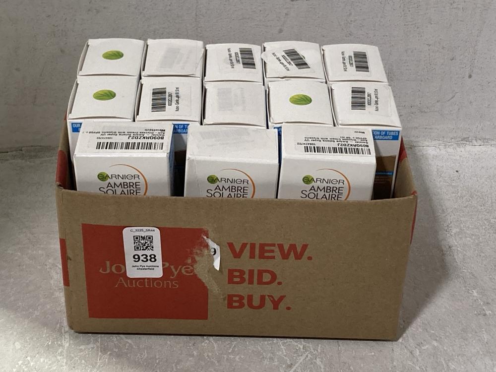 Lot 938  
            Chesterfield SR44 - Parcel Delivery Only 

                
BOX OF 13 X GARNIER AMBRE SOLAIRE ANTI DRYNESS SUPER UV PROTECTION CREAM 50ML (LO... - Image 4