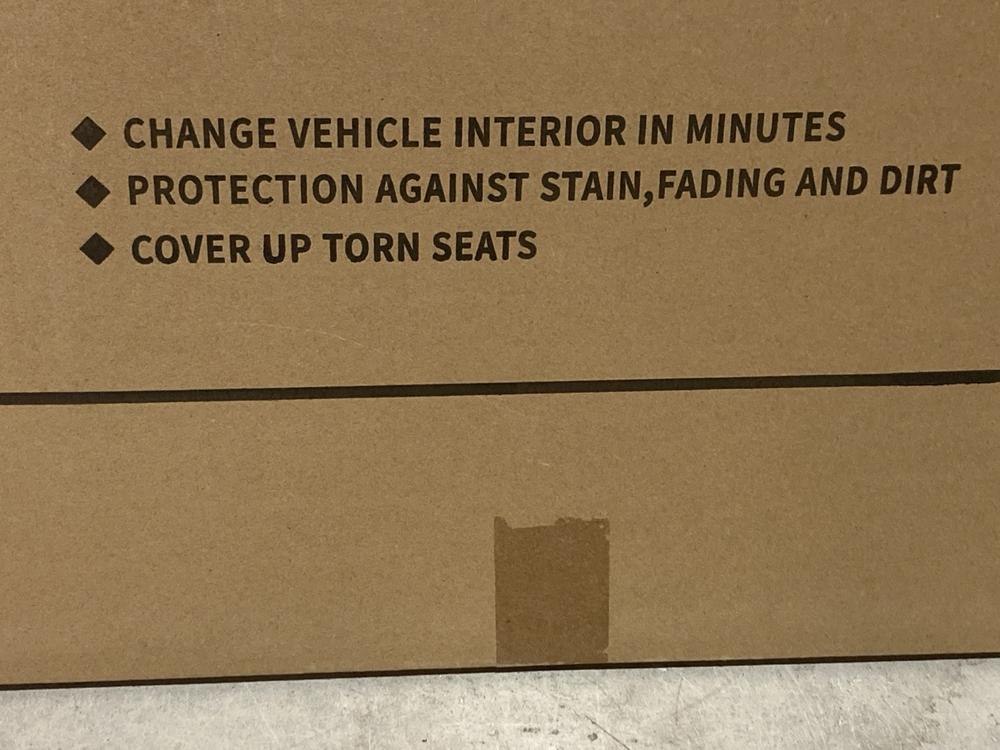 Lot 952  
            Chesterfield SR44 - Parcel Delivery Only 

                
TAPHA TM3 CUSHION (LOCATION: J2) - Image 4