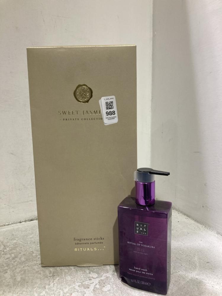 Lot 988  
            Chesterfield SR44 - Parcel Delivery Only 

                
2 X ASSORTED BEAUTY ITEMS TO INCLUDE RITUALS OF YOZAKURA HAND WASH (LOCATION: J3)