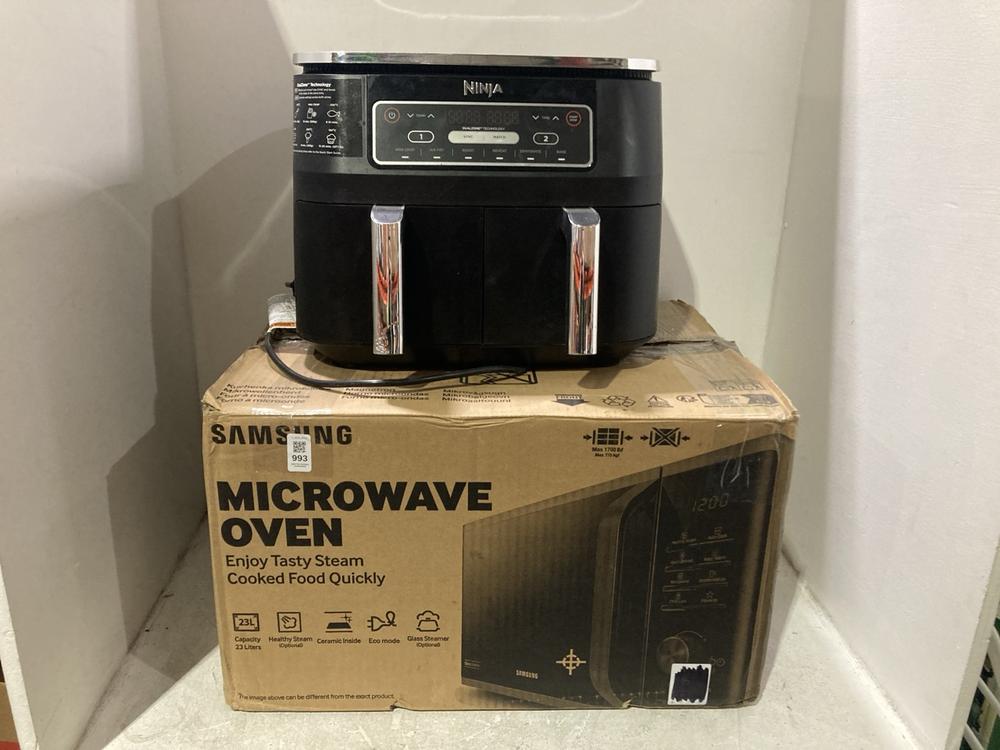 Lot 993  
            Chesterfield SR44 - Parcel Delivery Only 

                
SAMSUNG MS23K3512 MICROWAVE OVEN TO INCLUDE NINJA DUAL ZONE TECHNOLOGY AIR FRYER ...