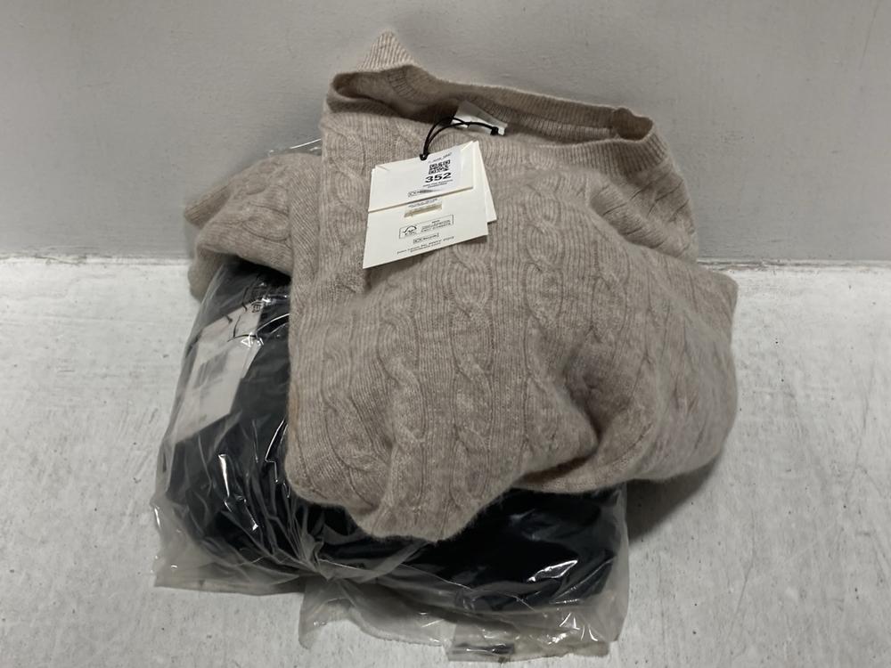 Lot 352  
            Chesterfield SR47 - Parcel Delivery Only 

                
NOBODYS CHILD VIRGO MIDI DRESS IN BLACK SIZE 10 TO INCLUDE JOHN LEWIS CASHMERE CA...