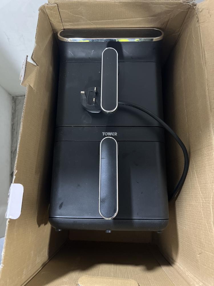 Lot 437  
            Chesterfield SR47 - Parcel Delivery Only 

                
TOWER 11L DUAL LAYER AIR FRYER. (LOCATION: F8)