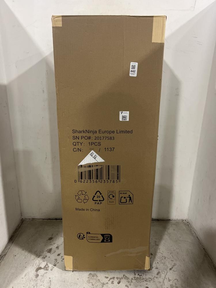 Lot 442  
            Chesterfield SR47 - Parcel Delivery Only 

                
SHARK NV602UK CASSIC UPRIGHT VACUUM. (LOCATION: F8)