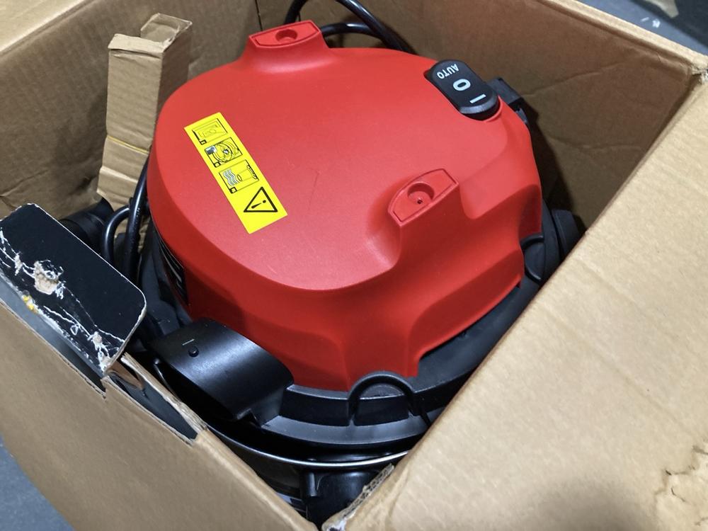 Lot 484  
            Chesterfield SR47 - Parcel Delivery Only 

                
EINHELL WET AND DRY VACUUM CLEANER - MODEL NO. TC-VC 1930 SA (LOCATION: F10)